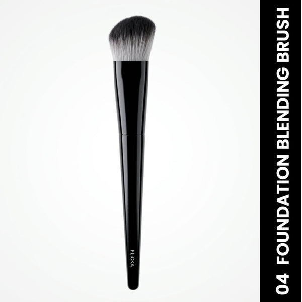 04 Foundation Blending Brush