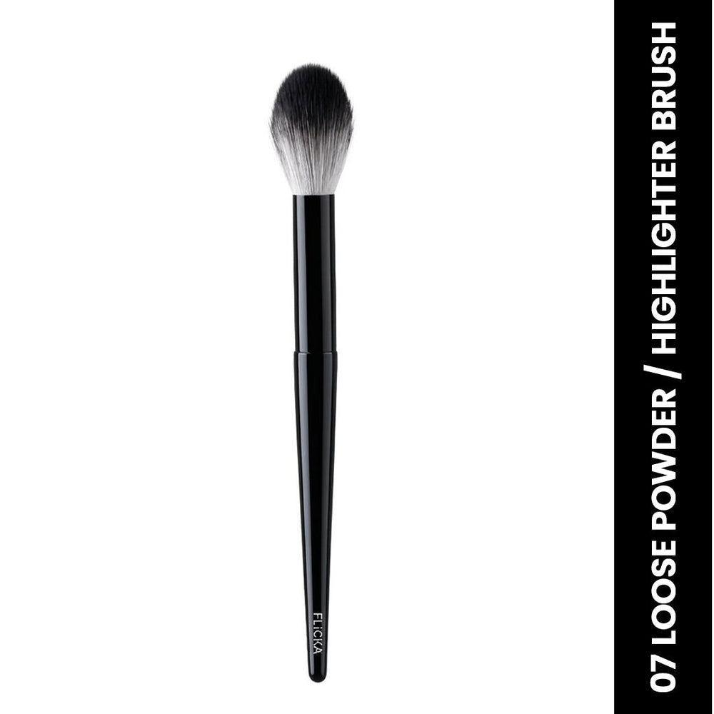 07 Loose Powder/ Highlighter Brush